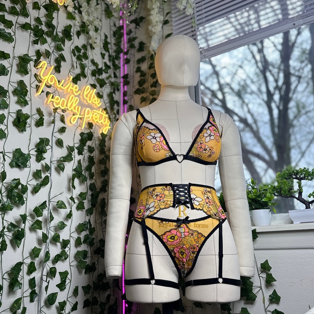 Floral Yellow and Black Bra Set